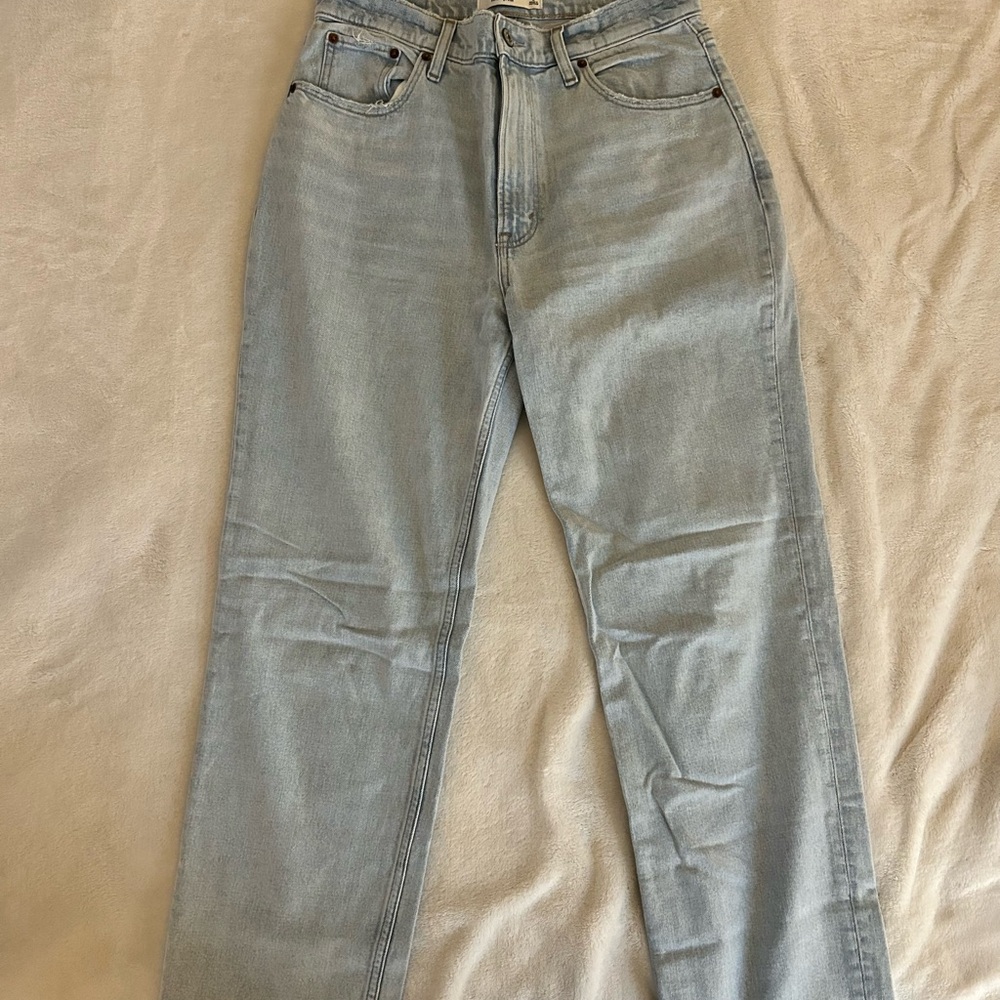 Abercrombie & Fitch Light Wash Denim Jeans
